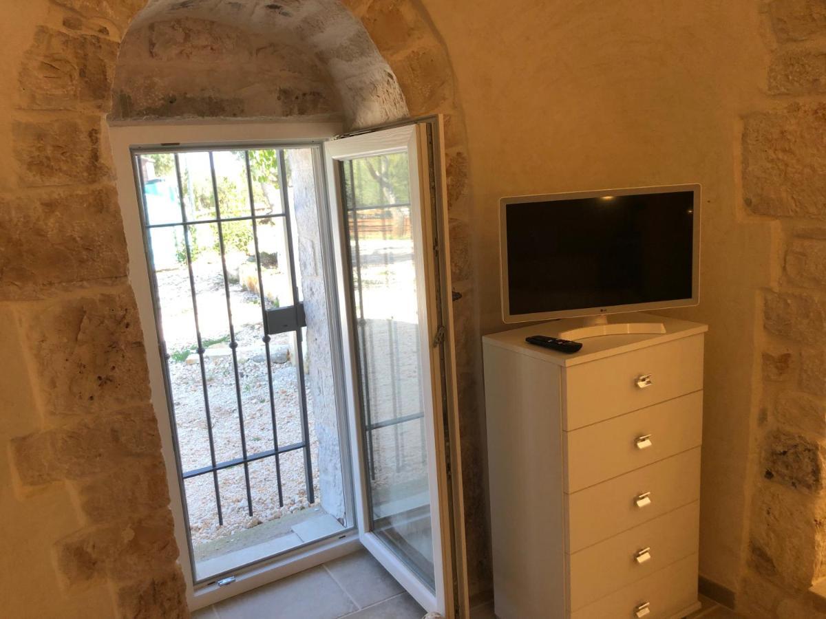 Апартаменти Trullo Dell' Edera Con Piscina Privata Альберобелло Екстер'єр фото